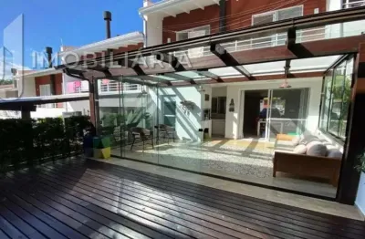 Casa residencial com 3 quartos  à venda, 149.26 m2 por r$1490000.00  - sambaqui - florianopolis/sc