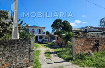 Casa Residencial com 8 quartos  à venda, 300.00 m2 por R$848000.00  - Ingleses Do Rio Vermelho - Florianopolis/SC