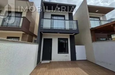 Sobrado com 2 quartos  para alugar, 93.00 m2 por R$4500.00  - Sao Joao Do Rio Vermelho - Florianopolis/SC