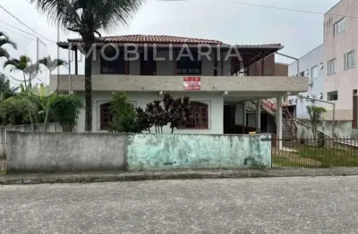 Casa Residencial com 5 quartos  à venda, 136.00 m2 por R$1900000.00  - Ingleses Do Rio Vermelho - Florianopolis/SC