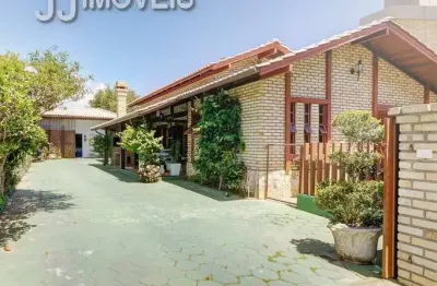 Casa residencial com 5 quartos  à venda, 220.00 m2 por r$1600000.00  - cachoeira do bom jesus - florianopolis/sc
