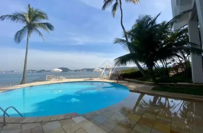 Vista total do mar!!! belíssimo apartamento, 03 suítes, varanda na sala, em frente ao mar, em condomínio fechado!!! oportunidade!!!