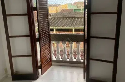 Aceita permuta em apartamento em santos!!! sobrado em mongaguá à 2 quadras da praia!!!