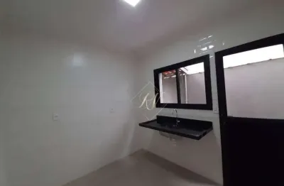 Sobreposta nova, área privativa com quintal, super bem localizado, na cidade de praia grande!!!