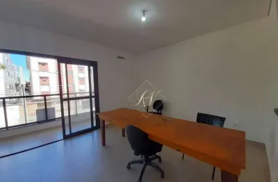 Sobreposta alta, com sacada, 2 dormitórios, excelente acabamento, na cidade de santos!!!
