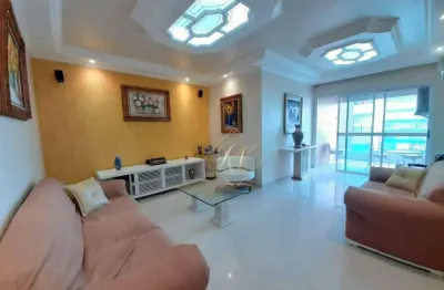 Maravilhoso apartamento, 3 dormitórios, varanda na sala, lazer completo, à 1 quadra da praia do embaré em santos!!