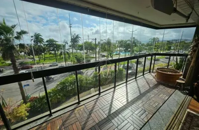 Belíssimo apartamento, super amplo, frente mar, com entrada privativa, no coração da aparecida!!!