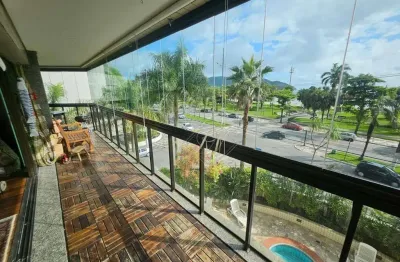 Belíssimo apartamento, super amplo, frente mar, com entrada privativa, no coração da aparecida!!