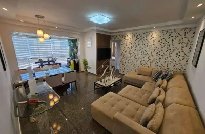 Maravilhoso apartamento, 2 dormitórios, sacada na sala, 2 vagas demarcadas, em excelente localização em santos!!
