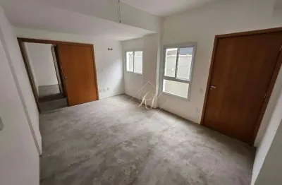 Prédio com elevador, térreo com quintal privativo e lazer na cidade de santos!!