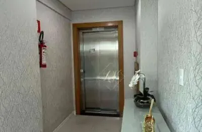 Excelente apartamento, vaga demarcada, elevador, em excelente localização em santos!!!