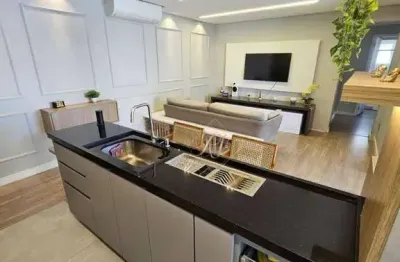 Fino acabamento, sacada fechada em vidros, 2 dormitórios, lazer completo no bairro ponta da praia em santos!!