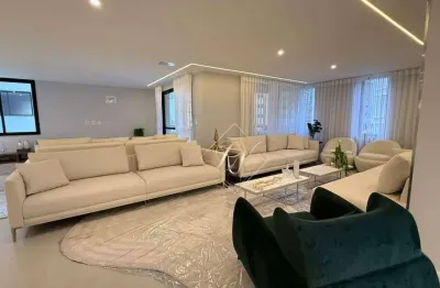 Excelente apartamento, amplo e arejado, de frente, fino acabamento, super bem localizado no bairro do boqueirão!!