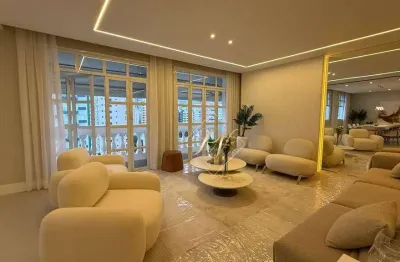 Maravilhoso apartamento, andar alto, na avenida mais charmosa de santos, com 303m², a 3 quadras da praia !!!