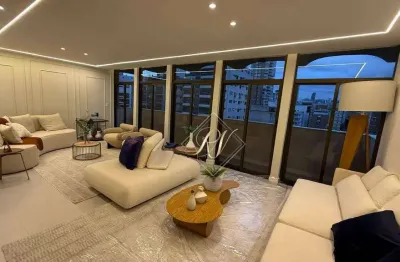 Apartamento mobiliado, porteira fechada, andar alto, com 3 suites, a 3 quadras da praia , na avenida mais charmosa de santos!!!