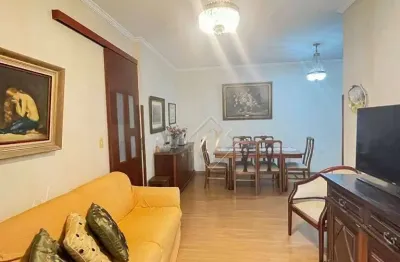 Quadra da praia!!!! 2 dormitórios, sendo 1 suíte, sacada, vaga demarcada, no bairro aparecida em santos!!!