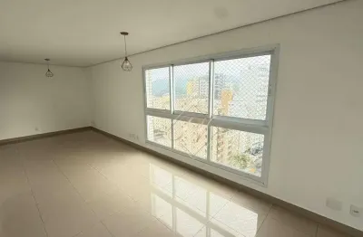 A melhor oportunidade na quadra da praia, 3 dorm, sacada gourmet, lazer, 2 vagas e vista mar. aproveite!!!