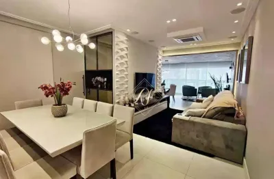 Maravilhoso apartamento, de frente, porteira fechada, a 3 quadras da praia no coração do embaré!!!
