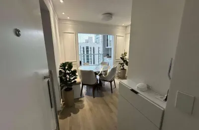 À 1 quadra da praia, duplex, porteira fechada, 2 dormitórios, lazer completo no bairro boqueirão em santos!!!