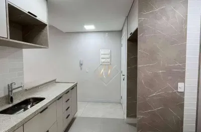 À 50 metros da praia, 2 dormitórios amplos om planejados, vaga demarcada, lazer completo na cidade de santos!!