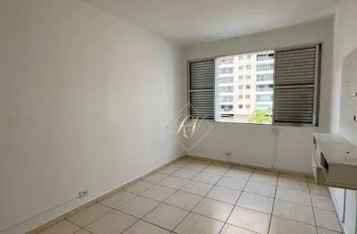 Excelente kitnet para locação, prédio em frente a praia, portaria 24 horas na cidade de santos!!!