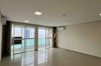 Linda sala comercial, sacada fechada em vidros, vista mar, no bairro boqueirão em santos!!!