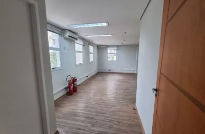 Excelente conjunto comercial - localização privilegiada