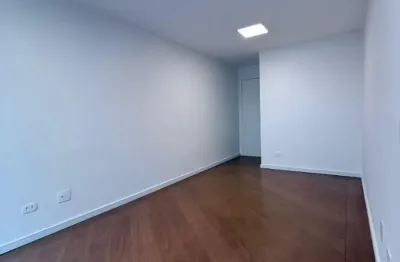 Excelente apto - amplo - reformado - localização privilegiada