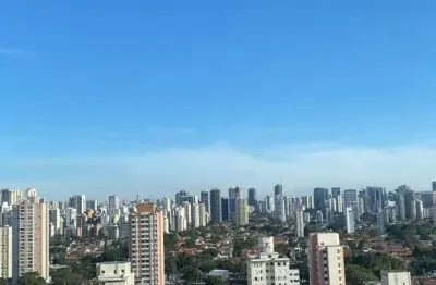 Excelente apto mobiliado - duas suítes - closet - andar alto - lazer - localização privilegiada