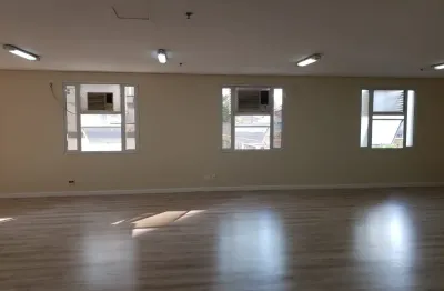 Sala comercial com 3 salas para alugar na Rua Laplace, 74, Brooklin, São Paulo