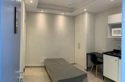 Kitnet / Stúdio para alugar na Rua Doutor José Áureo Bustamante, Santo Amaro, São Paulo