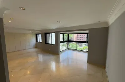 Excelente apto - varanda - lazer - localização privilegiada