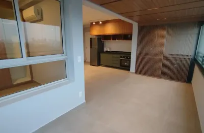 Excelente apto - varanda - lazer - localização privilegiada