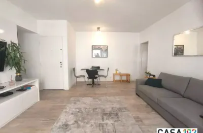 Excelente apto mobiliado - varanda - lazer - localização privilegiada