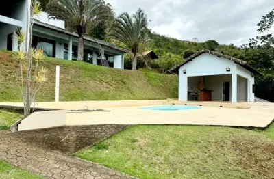 Bellíssima granja  condomínio fechado com 4 mil metros 4 quartos