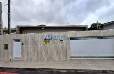 Casa com 2 quartos à venda na vila itiberê, paranaguá  por r$ 780.000