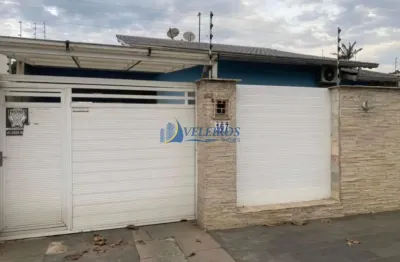 Casa à venda no costeira, paranaguá  por r$ 2.000.000