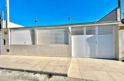 Casa com 3 quartos à venda na vila paranaguá, paranaguá  por r$ 590.000