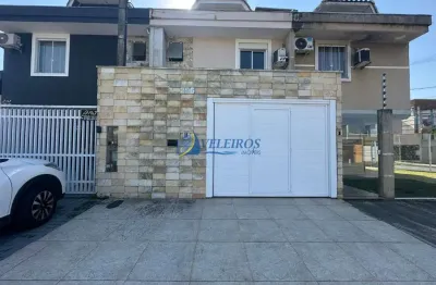 Casa à venda no estradinha, paranaguá  por r$ 750.000