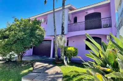 Casa com 5 quartos à venda na Travessa Farrapos, 86, Nossa Senhora Medianeira, Santa Maria