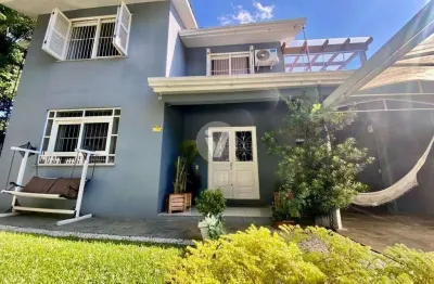 Excelente casa localizada no bairro nossa senhora de lourdes na cidade de santa