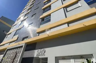 Ótimo apartamento central com 2 dormitorios sendo 1 suite, churrasqueira com sac