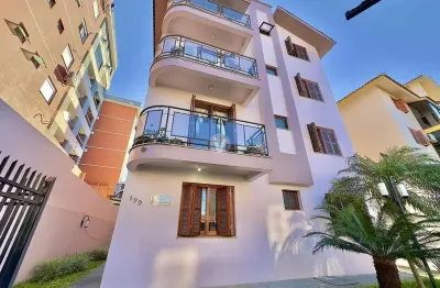 Apartamento térreo com 02 vagas de garagem no bairro camobi