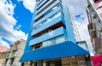 Apartamento com amplo espaço no centro com espaço gourmet!