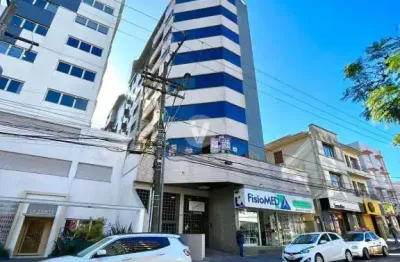 Apartamento de três dormitórios sendo um suíte, avenida presidente vargas.