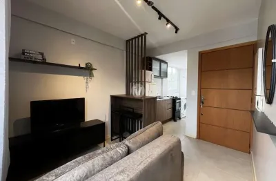 Apartamento 100% mobiliado, para venda e locação, no centro da cidade, com vaga!