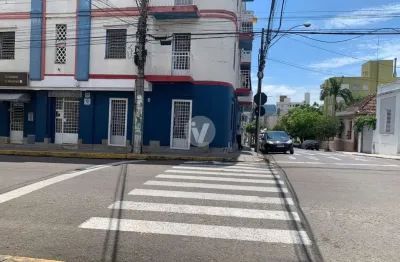 Sala/loja térrea comercial de esquina na floriano peixoto c/ mobília de escritór