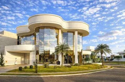 Casa neoclássica de altíssimo padrão em condomínio fechado