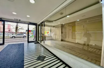 Sala comercial à venda na Calçadão Salvador Isaia, 1263, Centro, Santa Maria