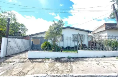 Casa com 3 dromtitórios no bairro juscelino kubtischeck